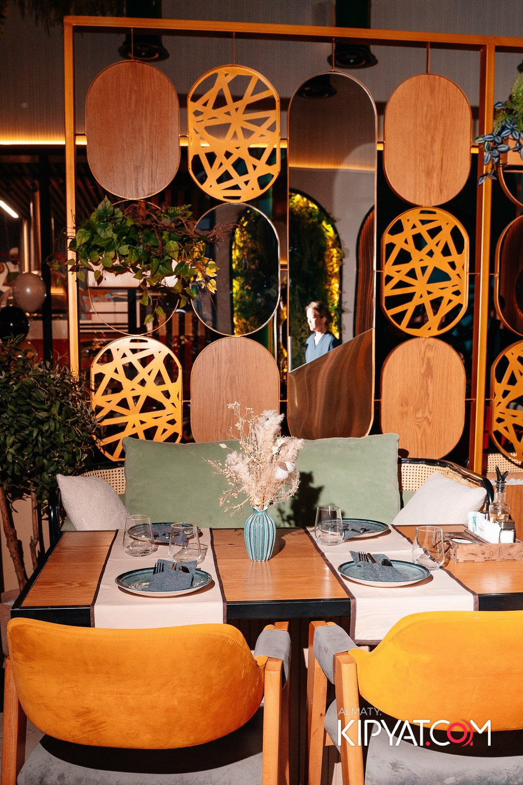 MODI RESTORANCHIK. КИПЯТКОМ АЛМАТЫ!