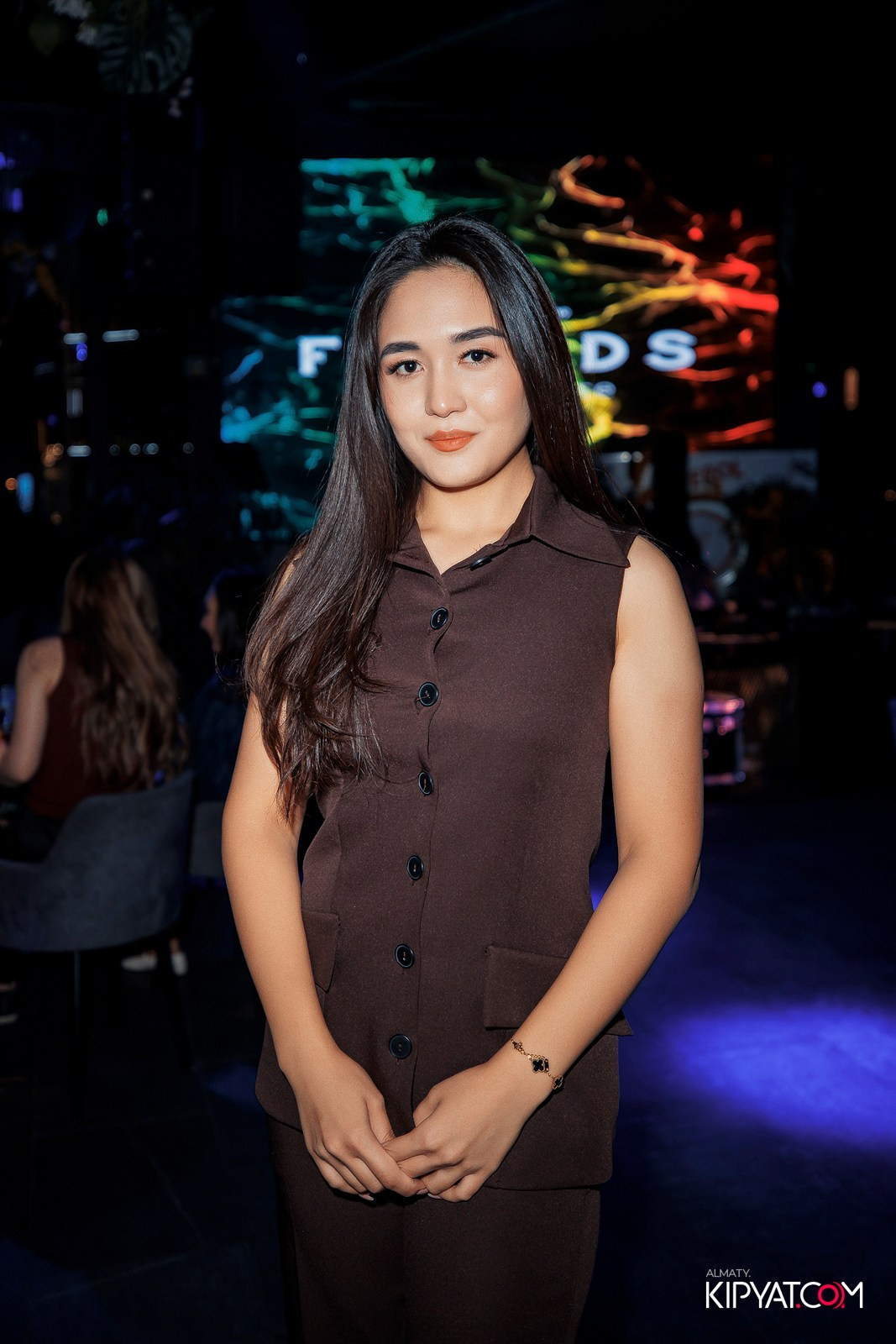 FRIENDS BAR & TERRACE. КИПЯТКОМ АЛМАТЫ!