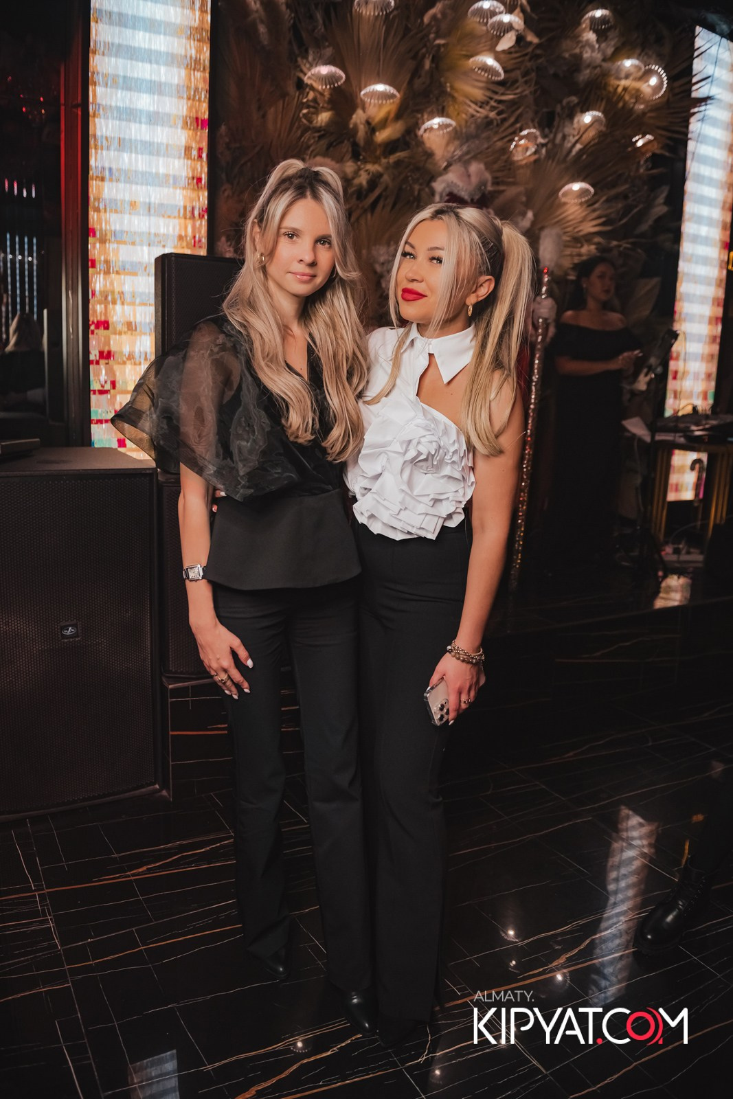 БАР ПАНАЕХАЛИ НА ДОСТЫК. КИПЯТКОМ АЛМАТЫ!