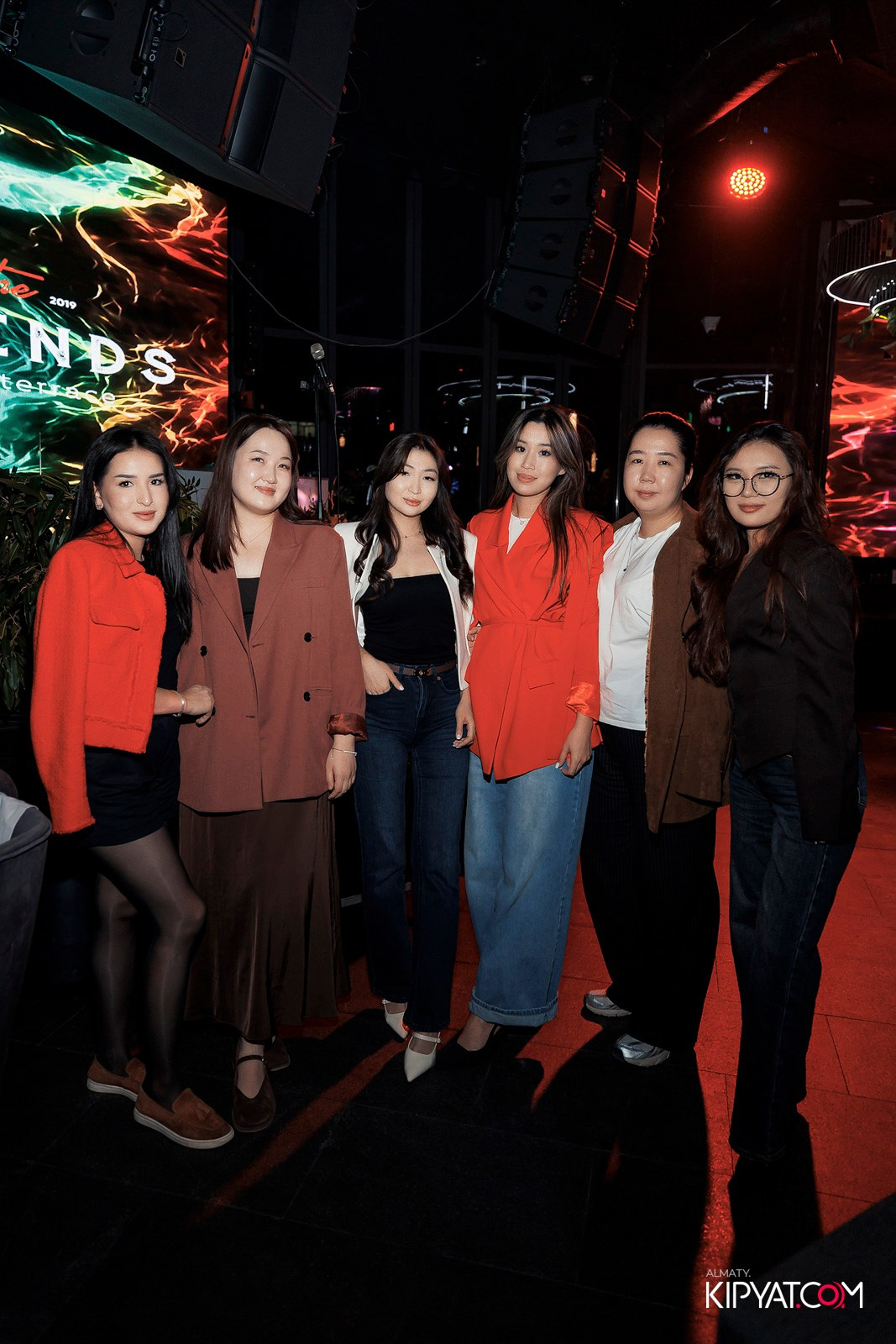 FRIENDS BAR & TERRACE. КИПЯТКОМ АЛМАТЫ!