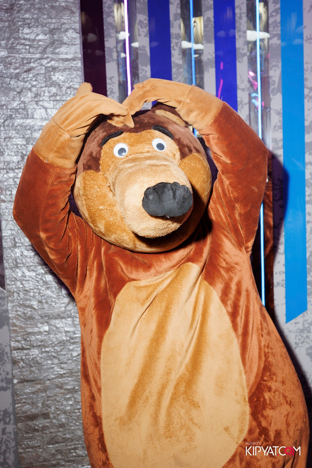 УХО И МЕДВЕДЬ НА ГАГАРИНА. КИПЯТКОМ АЛМАТЫ! Фотосъемка мероприятий в Алматы