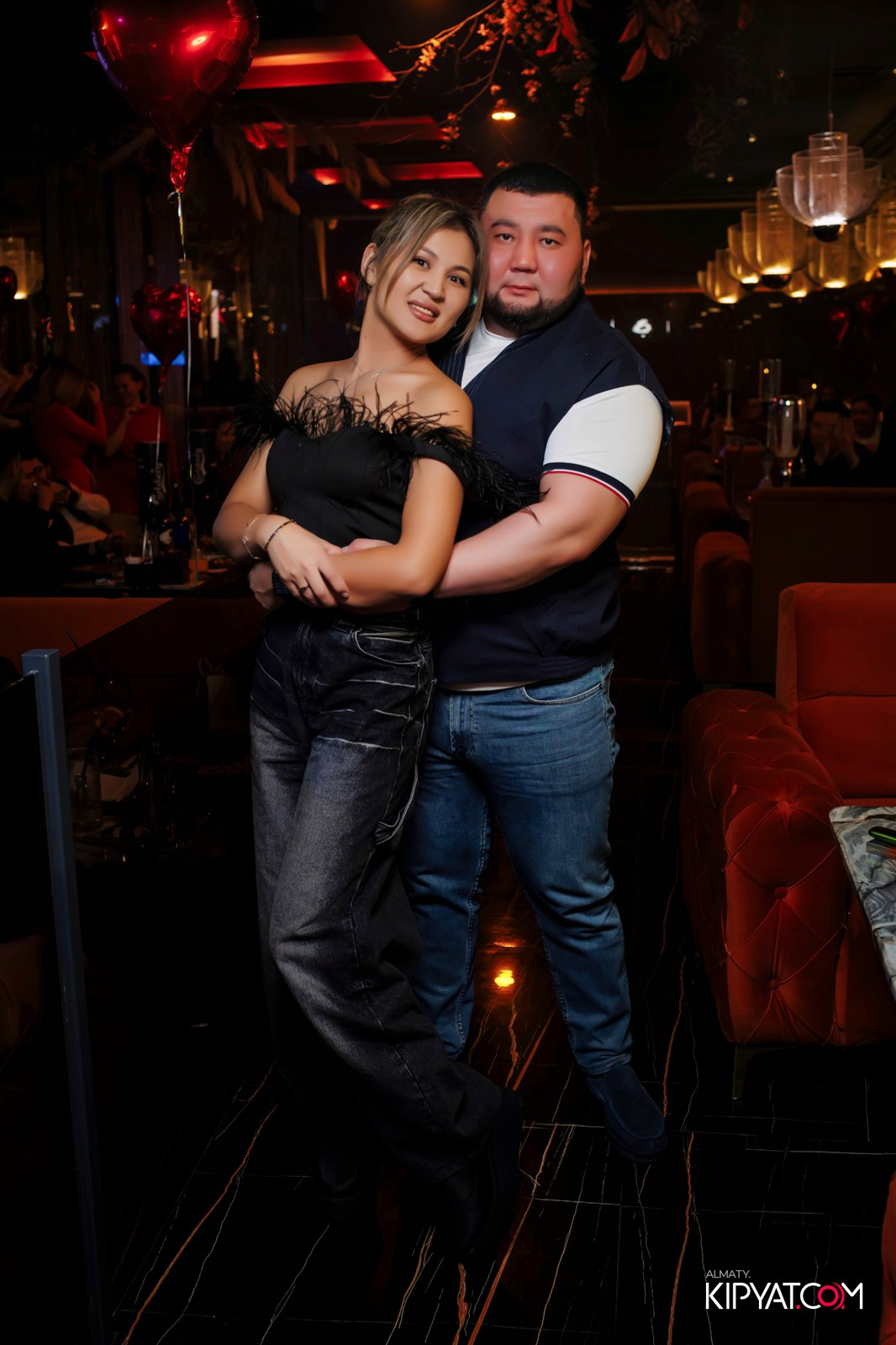 БАР ПАНАЕХАЛИ НА ДОСТЫК. КИПЯТКОМ АЛМАТЫ! Фотосъемка мероприятий в Алматы