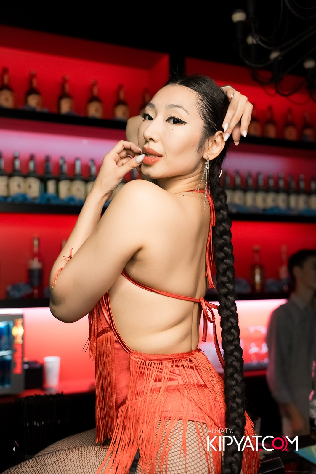 UYAT EMES BAR. КИПЯТКОМ АЛМАТЫ!