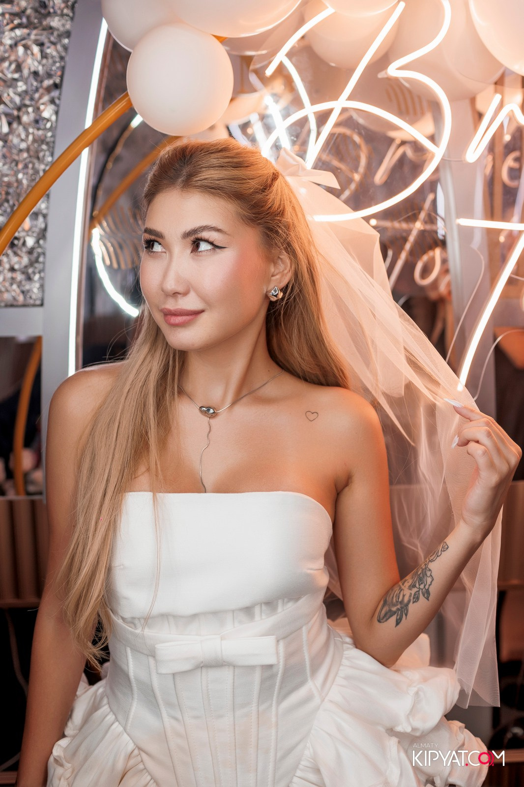 MOOD KARAOKE & TERRACE. КИПЯТКОМ АЛМАТЫ!