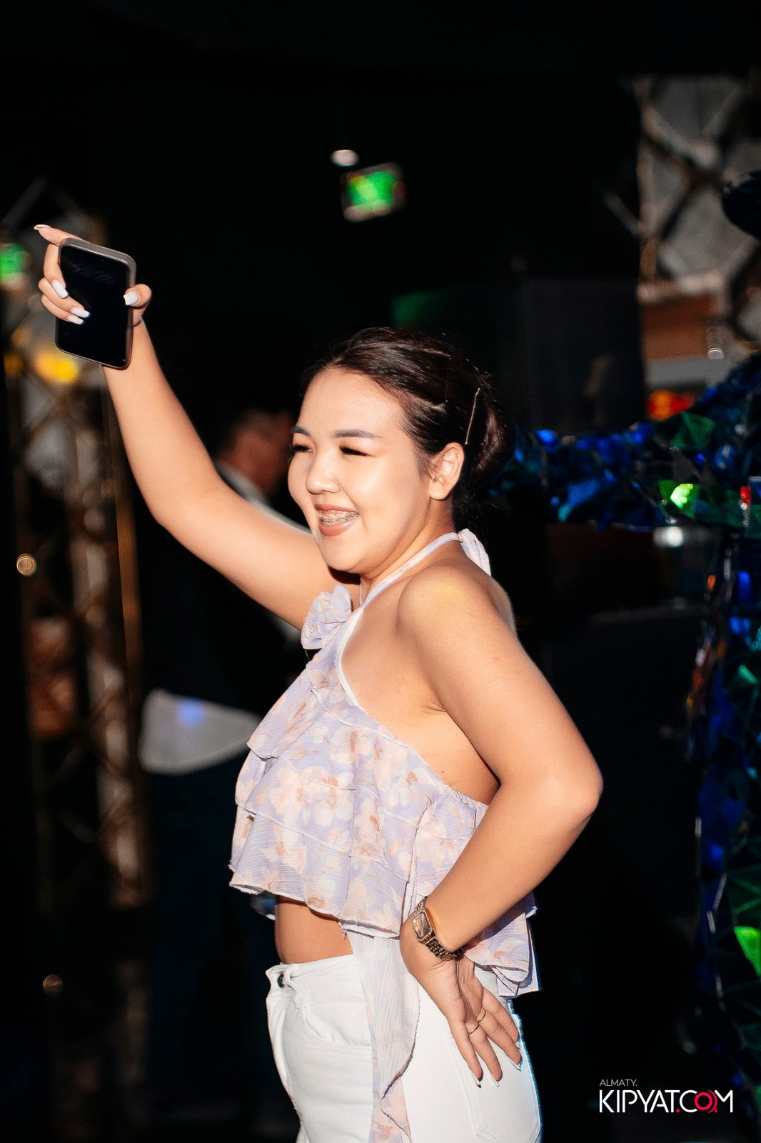 MOOD KARAOKE & TERRACE. КИПЯТКОМ АЛМАТЫ!