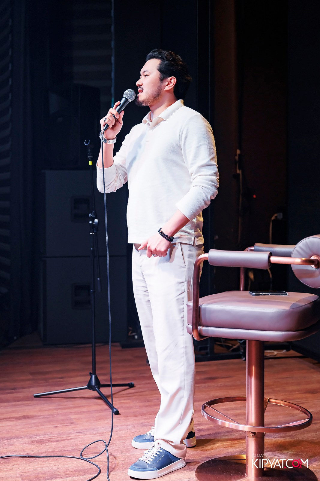 STAND UP КОНЦЕРТ АЛЕКСАНДА МЕРКУЛЬ. КИПЯТКОМ АЛМАТЫ! Фотосъемка мероприятий в Алматы