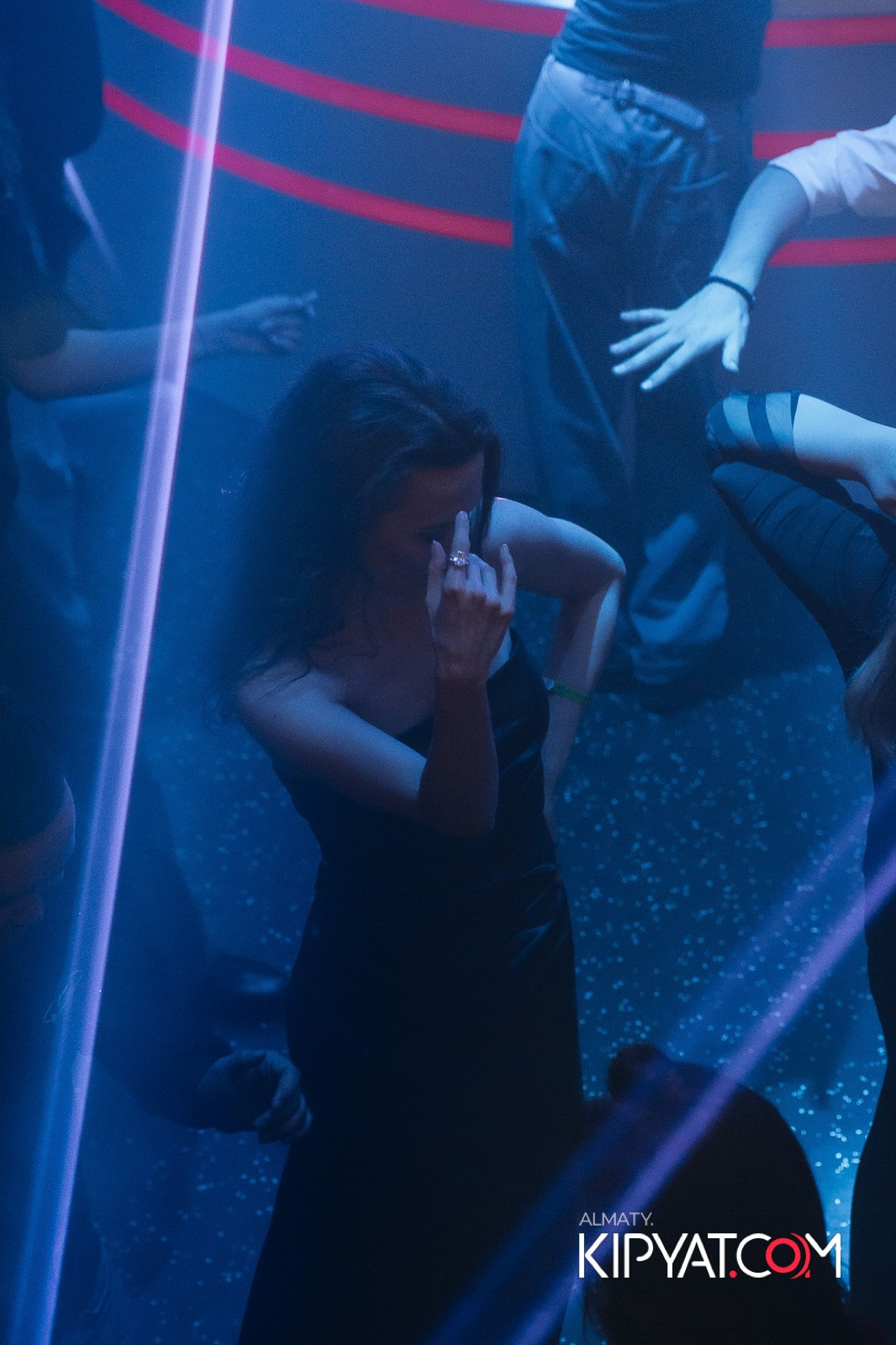 SANTA BARBARA — «OldСкулы Свело» Выступление группы 101. КИПЯТКОМ АЛМАТЫ!