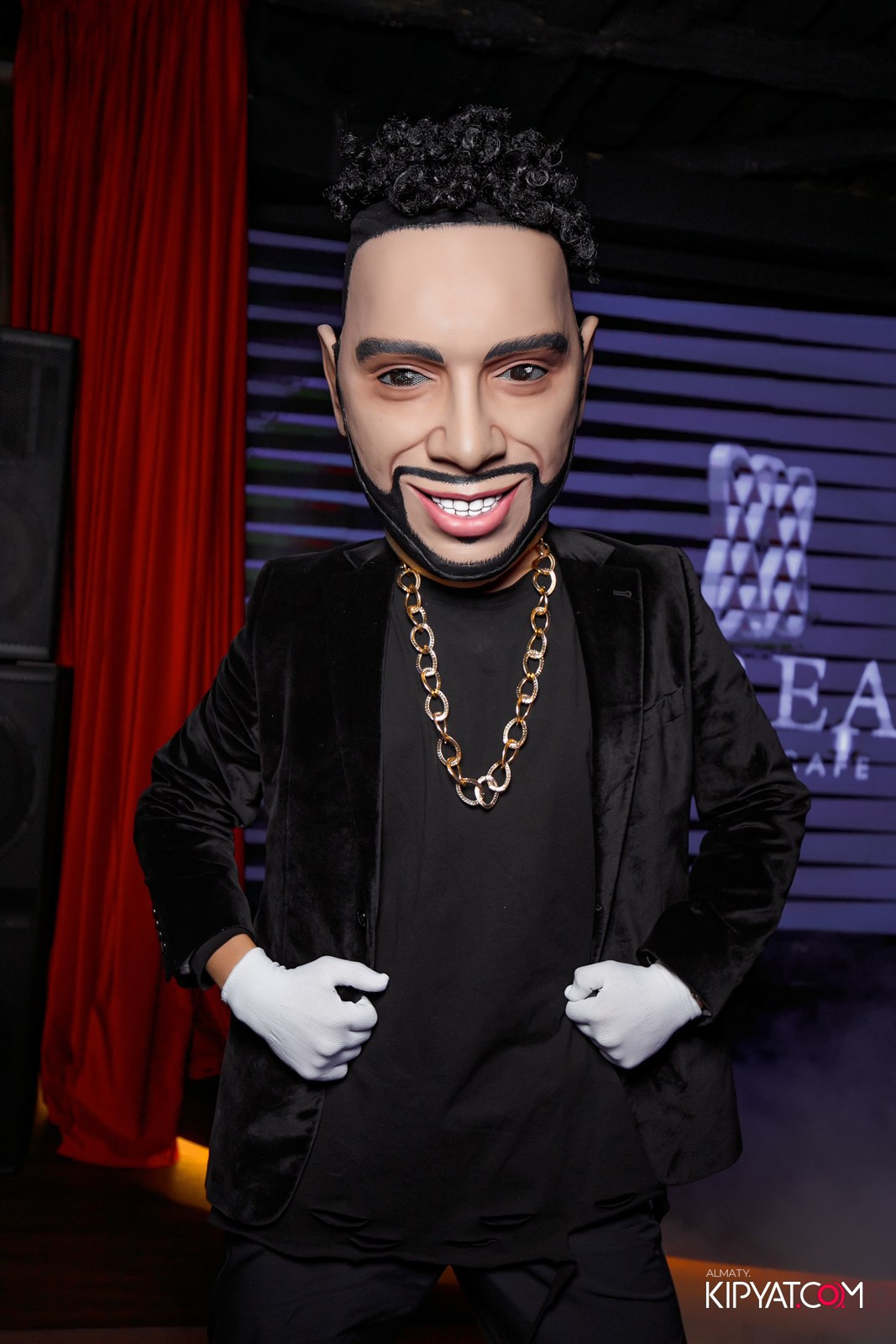 LAUREATE GRAND CAFE. КИПЯТКОМ АЛМАТЫ!