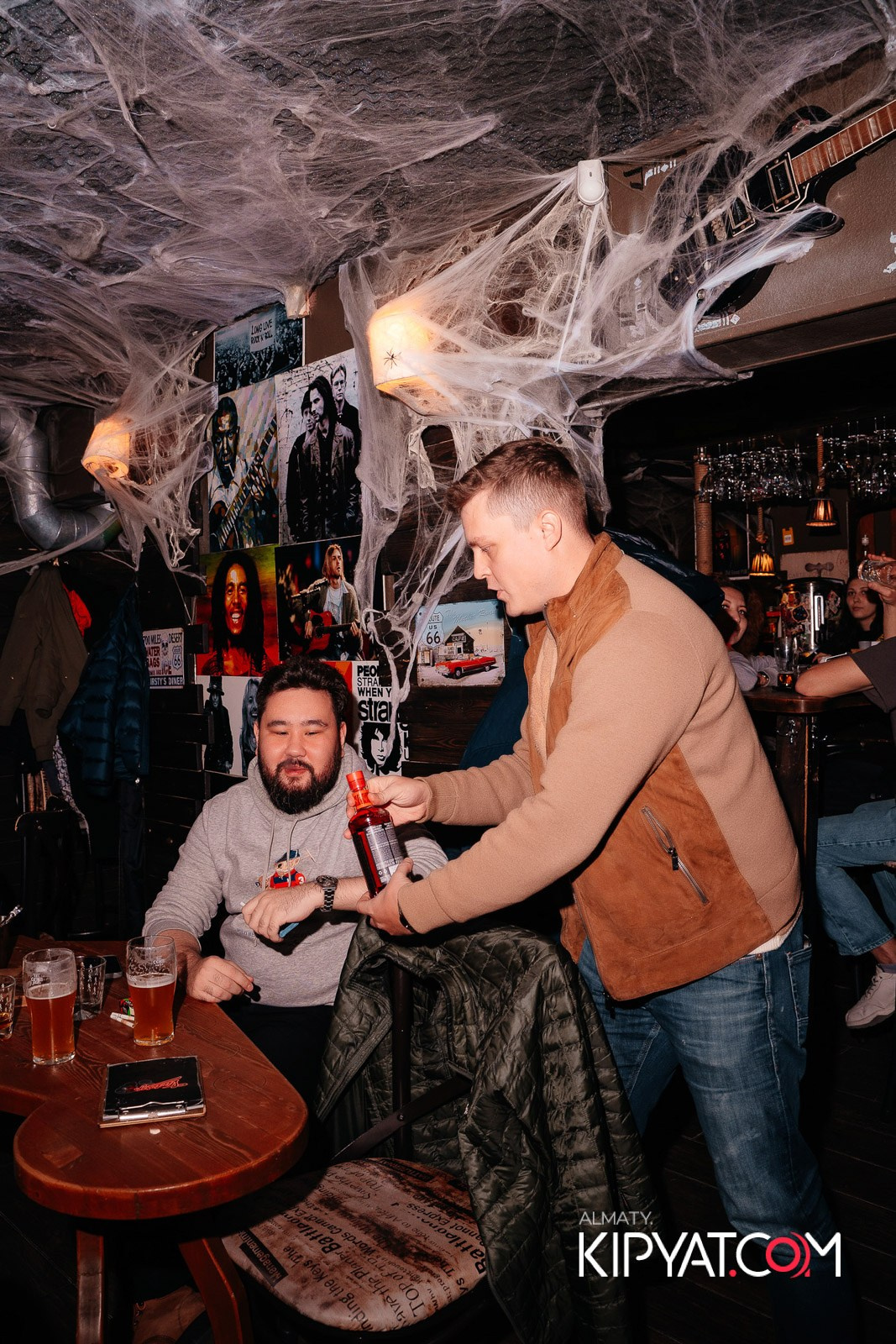 VICTORY PUB. КИПЯТКОМ АЛМАТЫ!