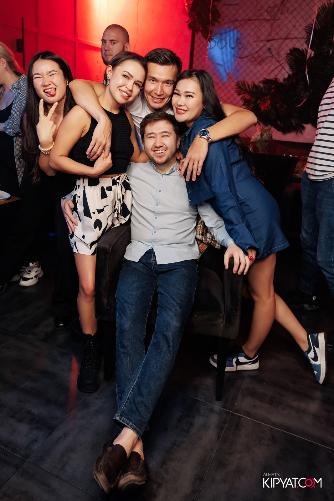 ДОРОГАЯ, Я НЕ ПИЛ. КИПЯТКОМ АЛМАТЫ!