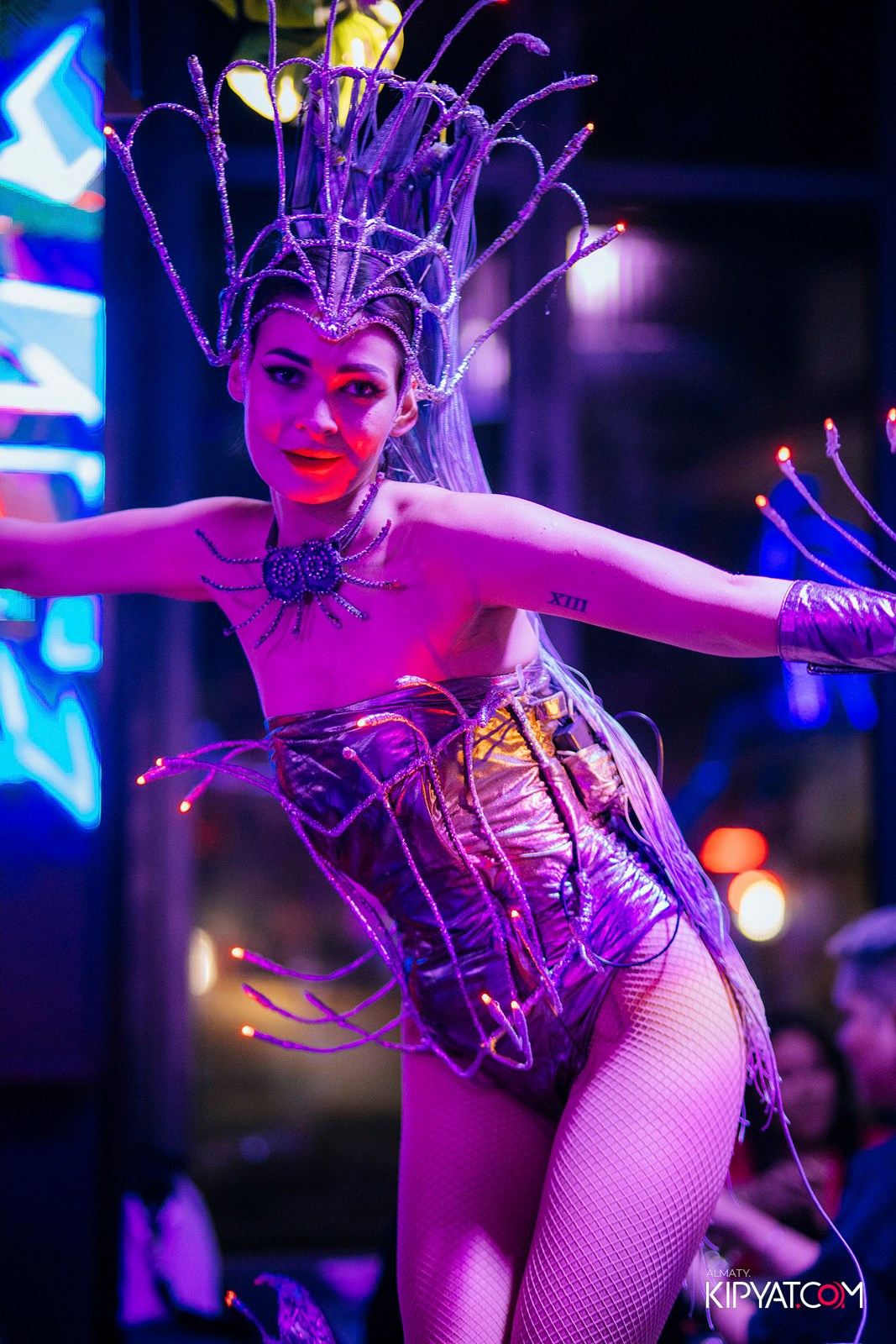 FRIENDS BAR & TERRACE. КИПЯТКОМ АЛМАТЫ!