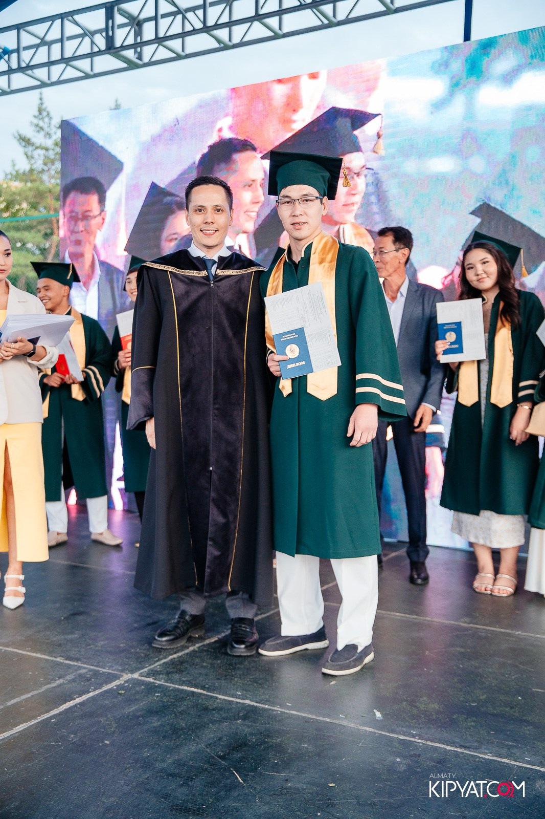 ВРУЧЕНИЕ ДИПЛОМОВ — НАРХОЗ КОЛЛЕДЖ. Part 4. КИПЯТКОМ АЛМАТЫ!