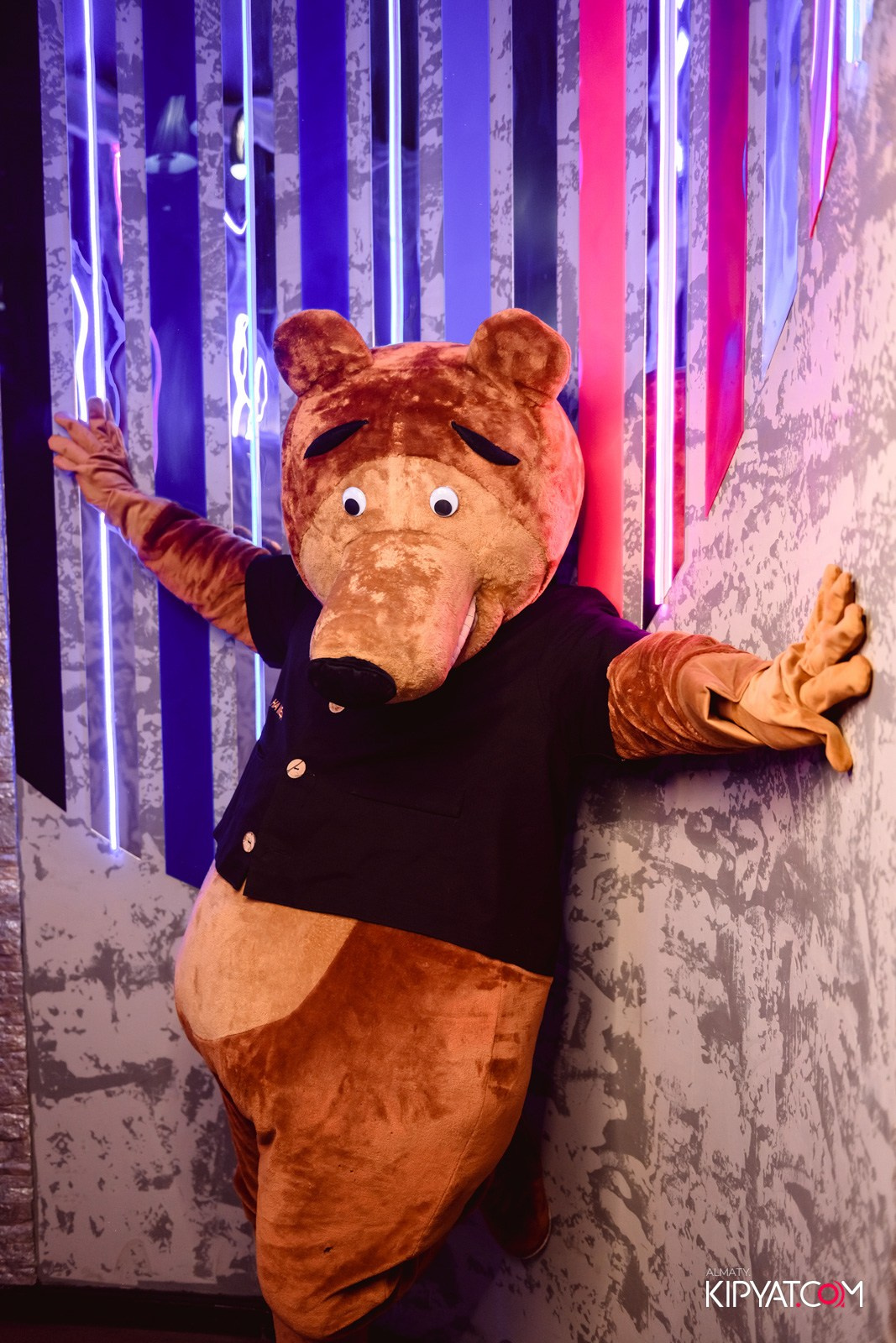 УХО И МЕДВЕДЬ НА ГАГАРИНА. КИПЯТКОМ АЛМАТЫ!