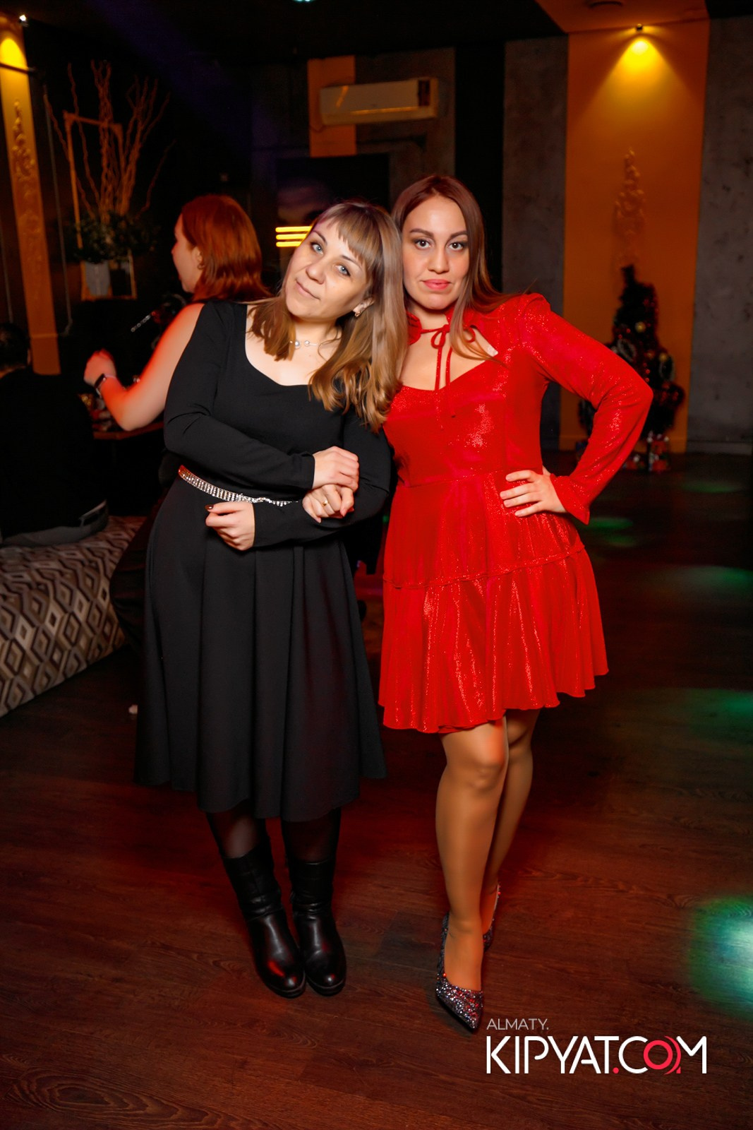 УХО И МЕДВЕДЬ НА ГАГАРИНА. КИПЯТКОМ АЛМАТЫ!