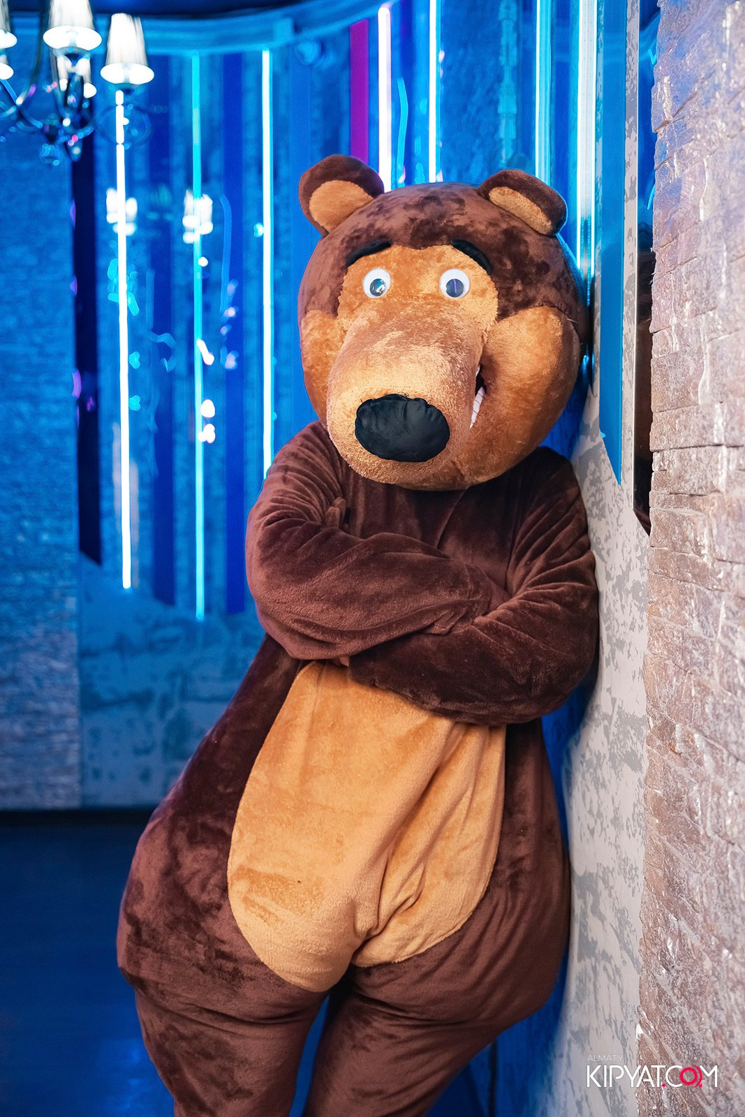 УХО И МЕДВЕДЬ НА ГАГАРИНА. КИПЯТКОМ АЛМАТЫ!