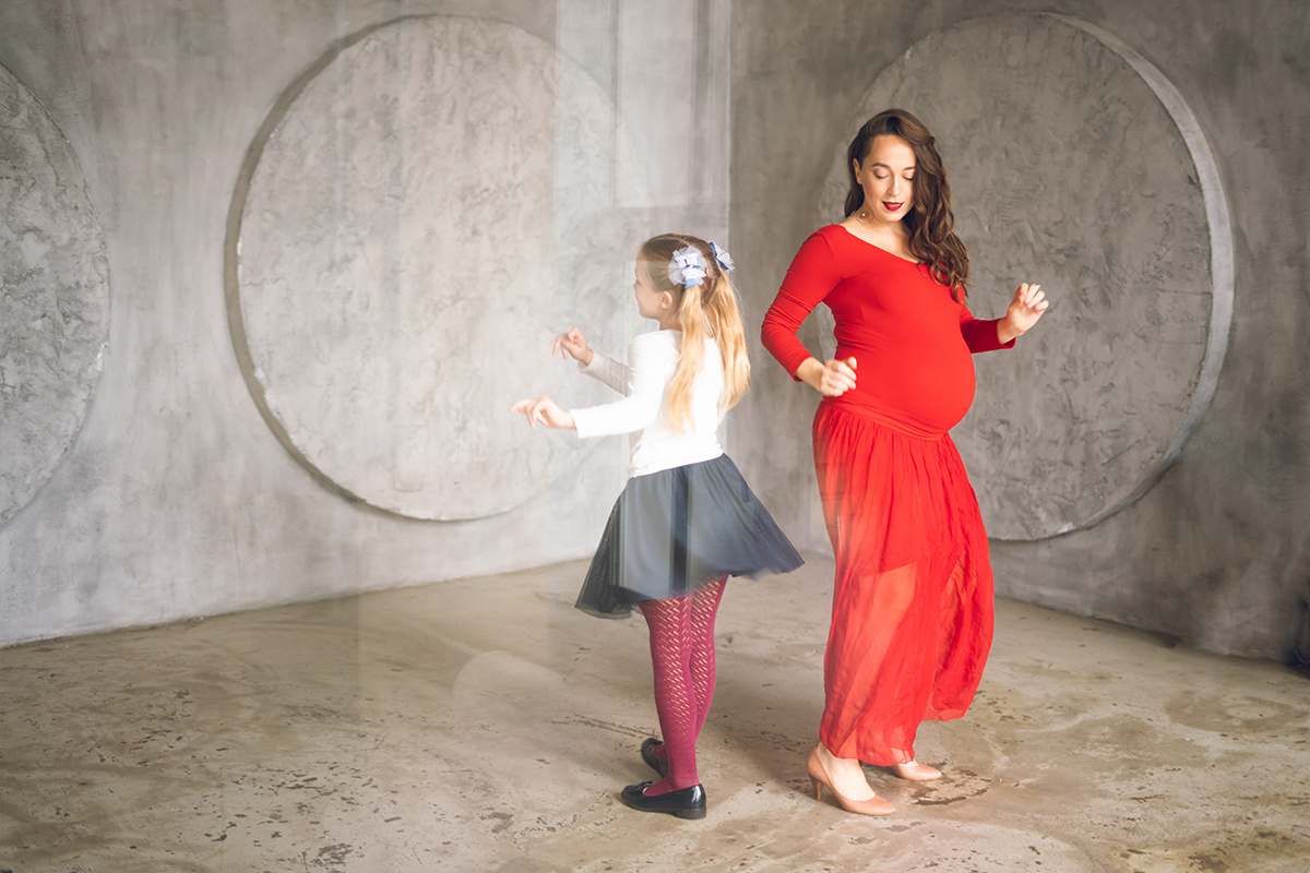 Семейная фотосессия беременной со старшим ребенком в Москве - Анна Бор. Видеограф в Москве Анна Бортникова