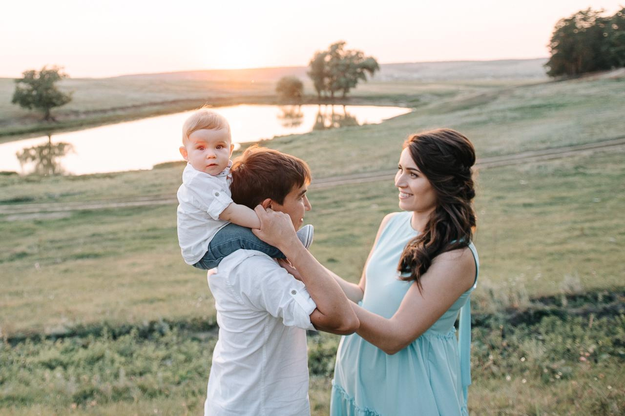 Ира, Равиль и Лёва в ожидании чуда. Фотограф Валерия Голубева (Миронова)