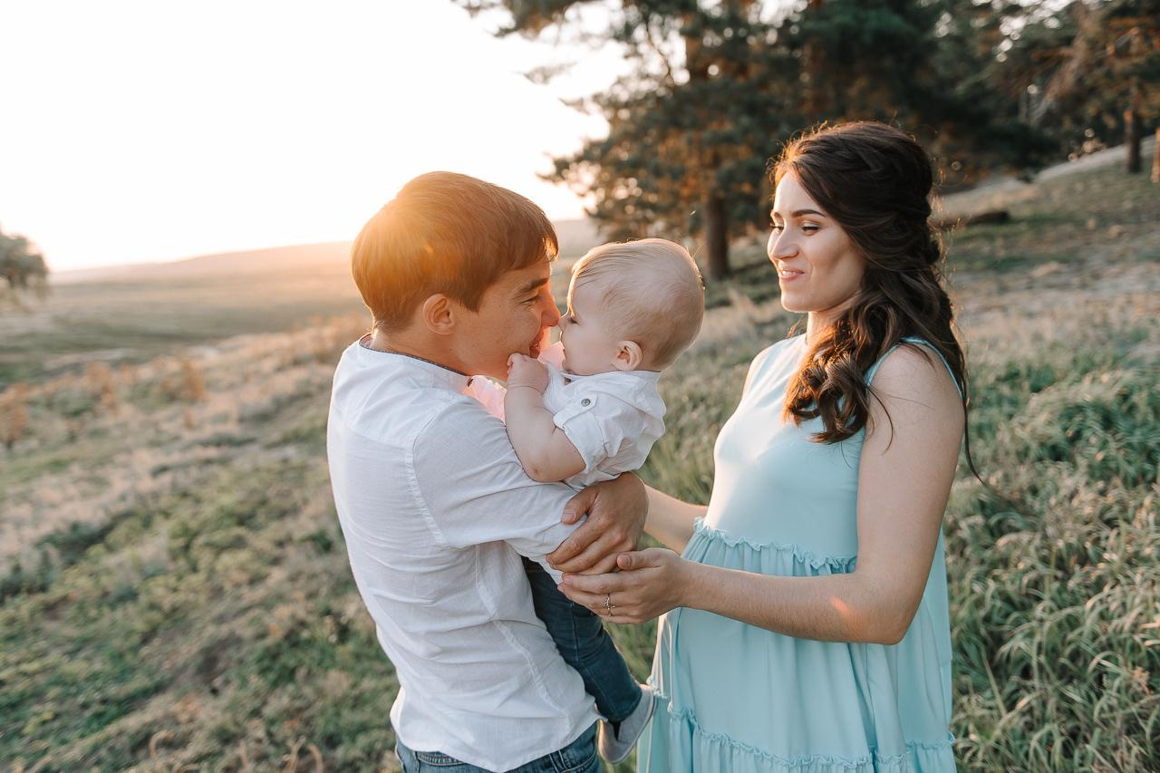 Ира, Равиль и Лёва в ожидании чуда. Фотограф Валерия Голубева (Миронова)