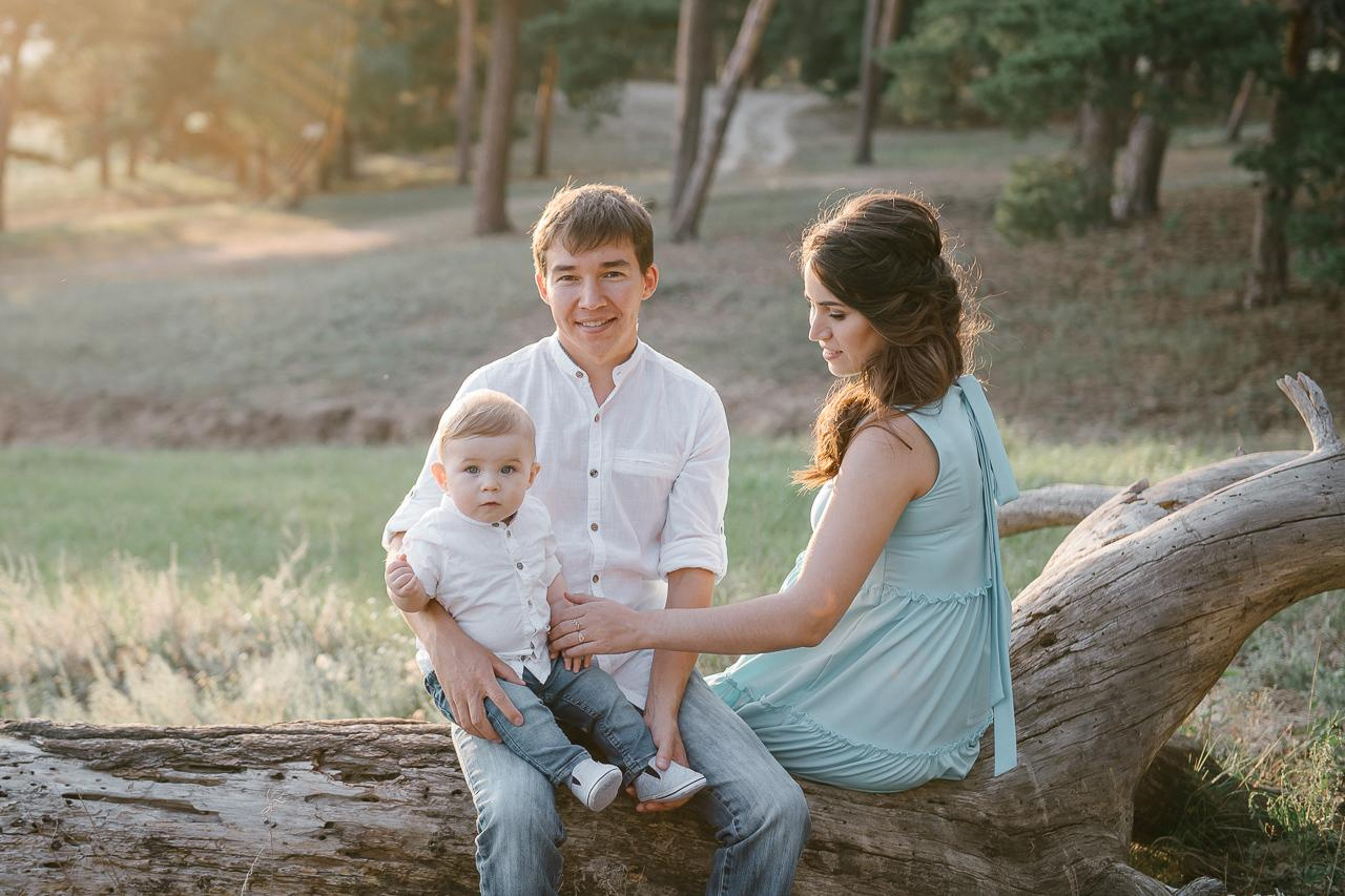 Ира, Равиль и Лёва в ожидании чуда. Фотограф Валерия Голубева (Миронова)