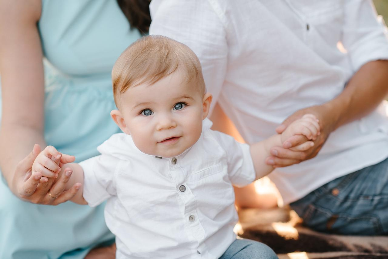 Ира, Равиль и Лёва в ожидании чуда. Фотограф Валерия Голубева (Миронова)