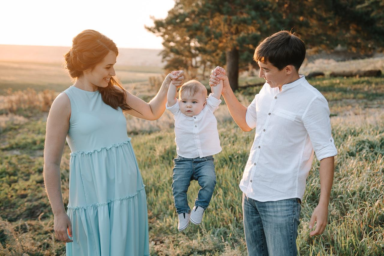 Ира, Равиль и Лёва в ожидании чуда. Фотограф Валерия Голубева (Миронова)