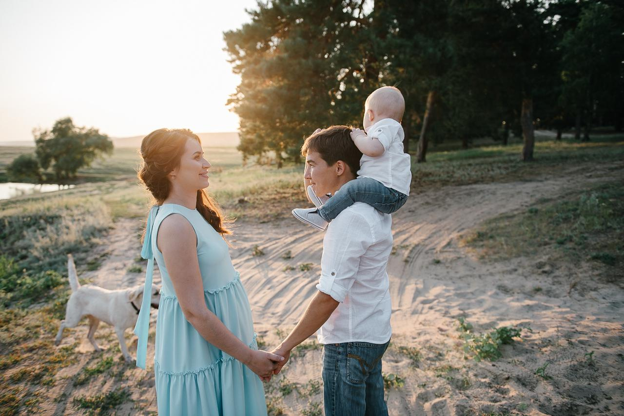 Ира, Равиль и Лёва в ожидании чуда. Фотограф Валерия Голубева (Миронова)