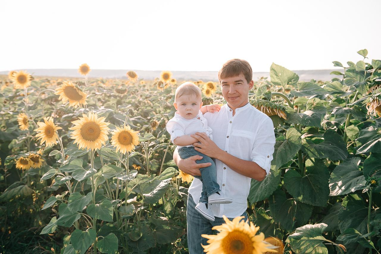Ира, Равиль и Лёва в ожидании чуда. Фотограф Валерия Голубева (Миронова)