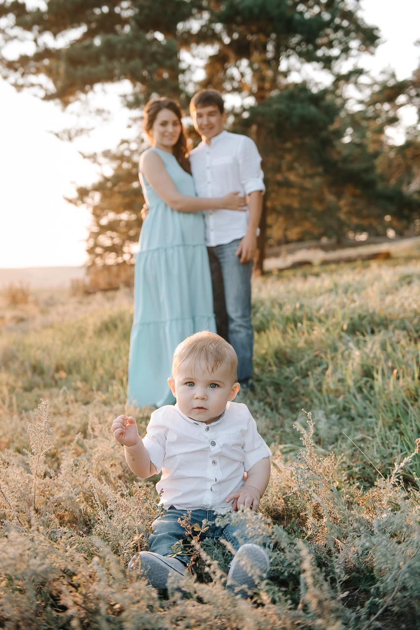 Ира, Равиль и Лёва в ожидании чуда. Фотограф Валерия Голубева (Миронова)