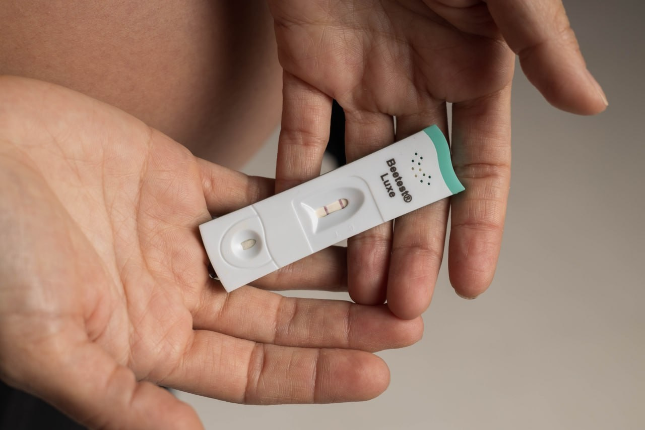 Фотосессия беременности в Алматы — maternity съёмка для будущих мам. Фотограф Алматы