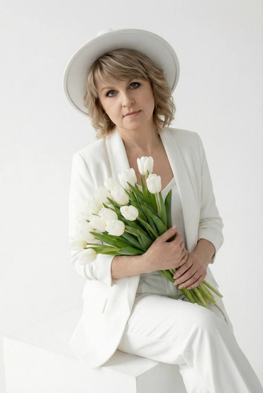 Бизнес портреты. Шаблоны и дизайны выпускных альбомов и фотокниг