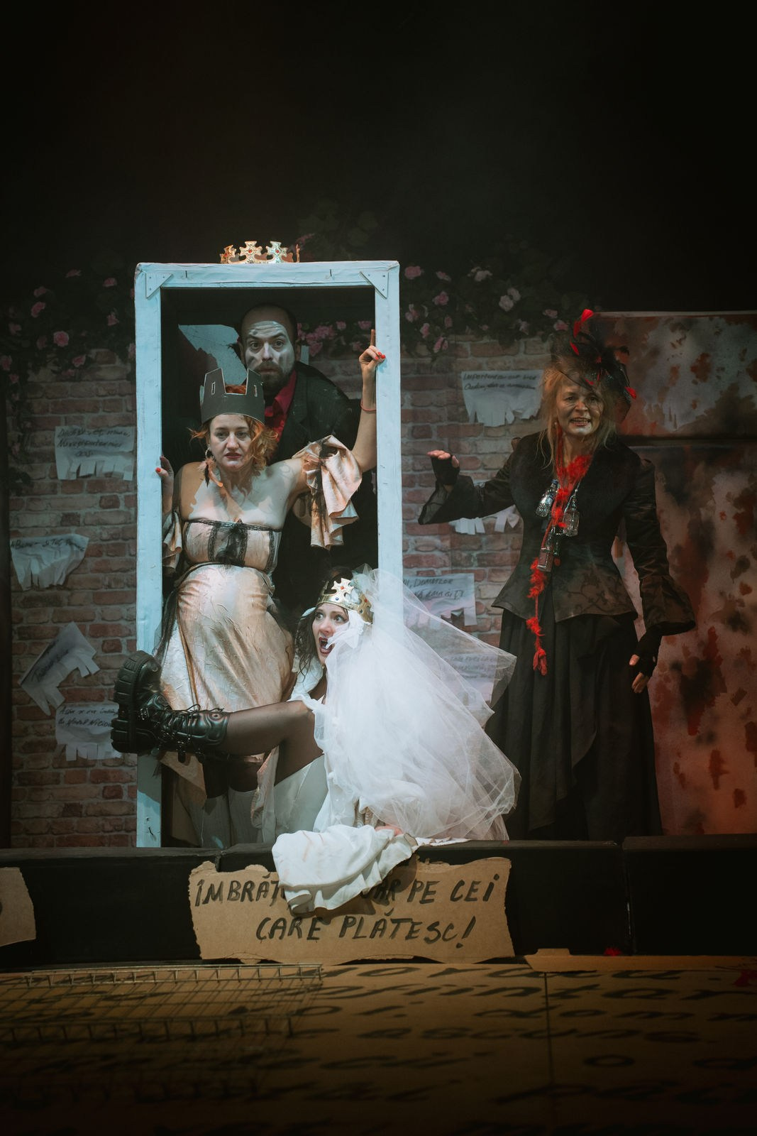 «Трехгрошовая опера». Режиссёр Даниил Филиппович