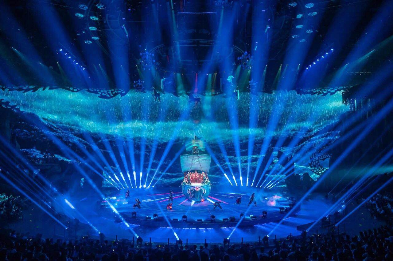 STAGE DESIGN FOR SHOW. Munina Dina. Set design portfolio