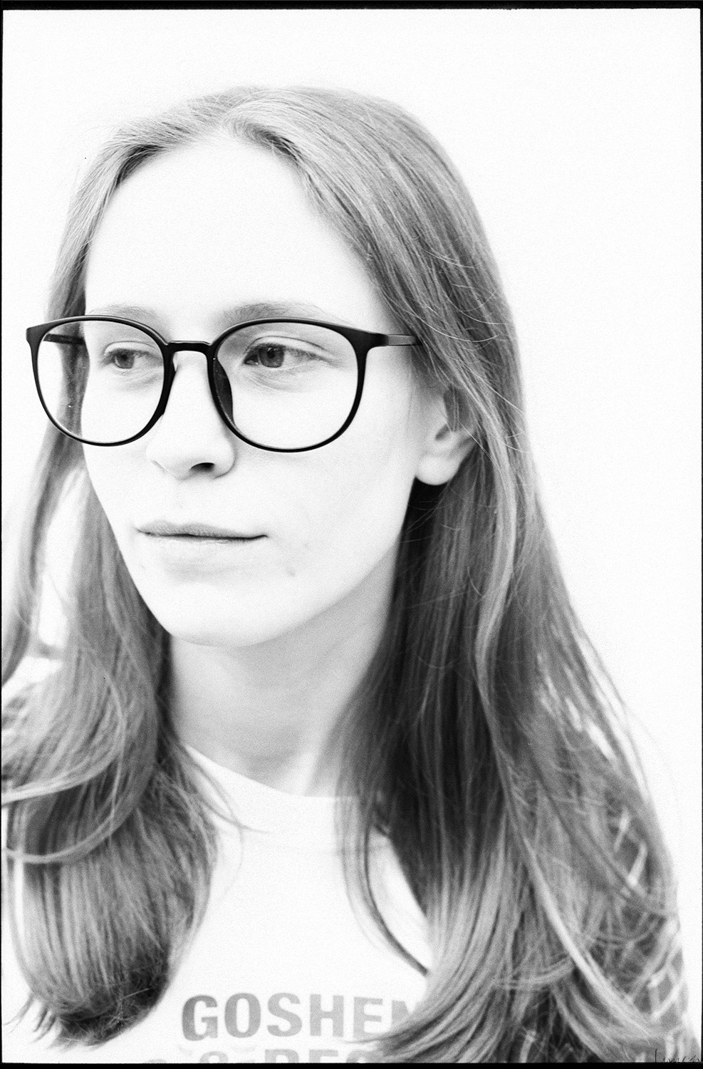 Классическая портретная выездная фотосессия (полевое исследование). Один человек один кадр. Летняя Школа. Дубна. Портретный и художественный фотограф в Москве Пётр Корень