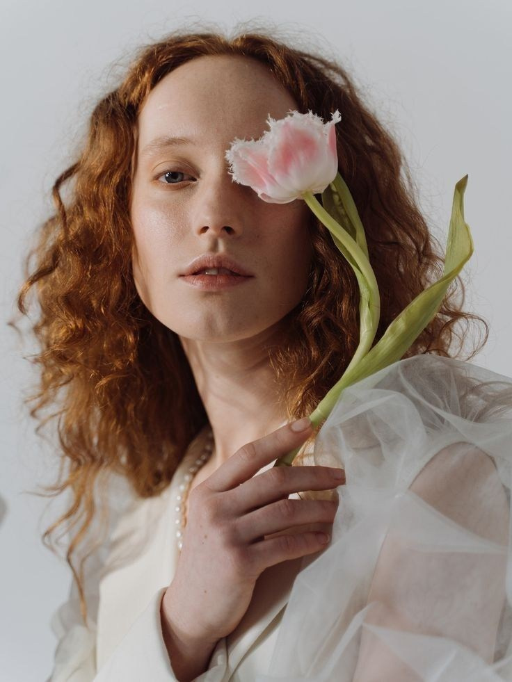 Фотосессия с цветами. Фотограф в Иркутске Кристина Телегина