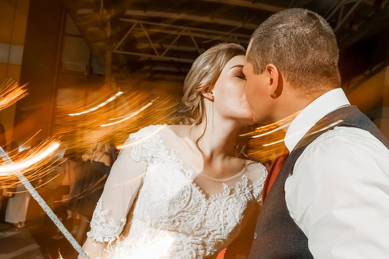 Свадьбы. Людмила Тихонова