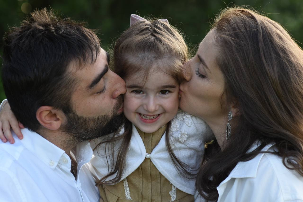 Семейная фотосессия на природе. Фотограф Юлия Кондратьева