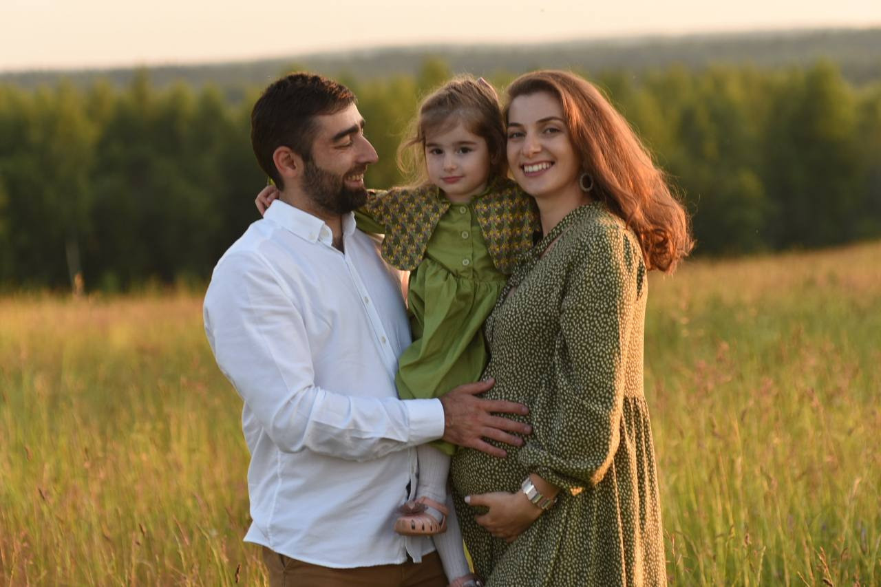 Семейная фотосессия на природе. Фотограф Юлия Кондратьева