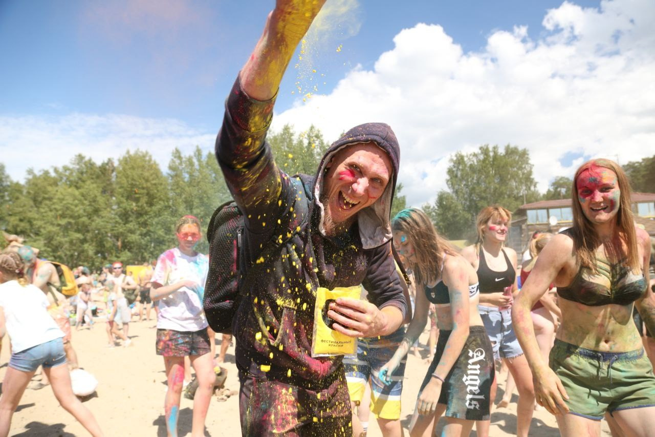 Фестиваль красок в парке Звезда. Портретный и репортажный фотограф. Мыльников Илья