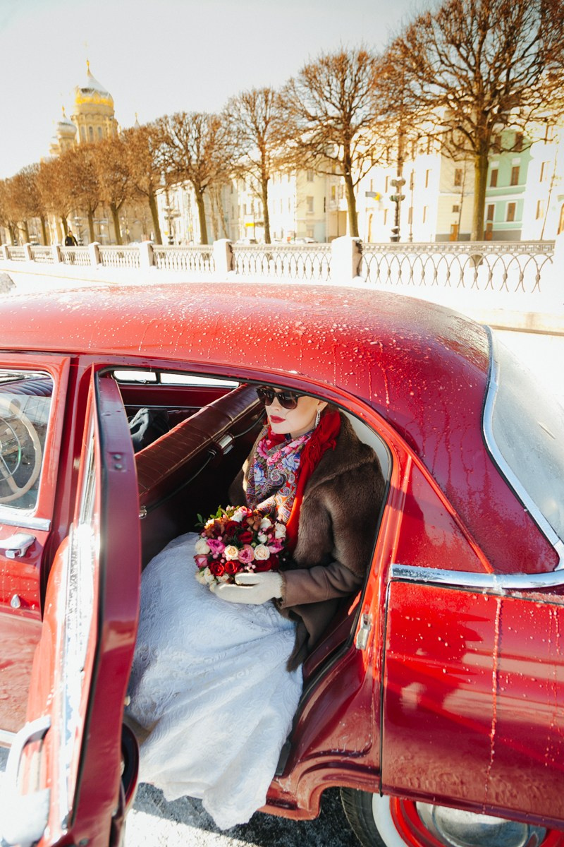 Зимняя свадебная фотосъемка в Санкт-Петербурге. Фотограф крещение венчание в Петербурге! Помогает подобрать храм и посоветовал душевного батюшку в СПб