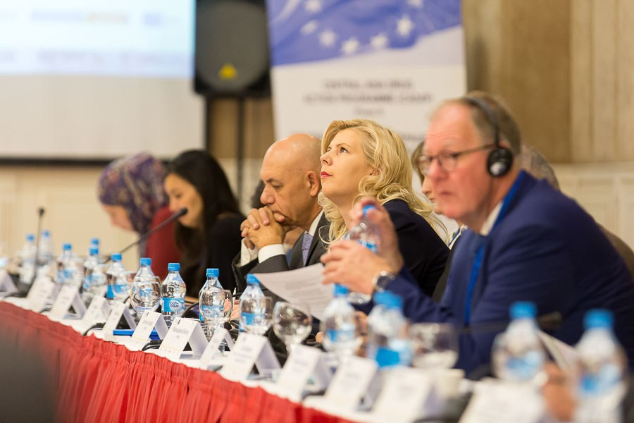 Конференции, семинары, корпоративные мероприятия. Фотостудия Алматы. Фотосъемка Алматы. Фотосессия Алматы. Фотокурсы. Обучение фотографии. Аренда студии