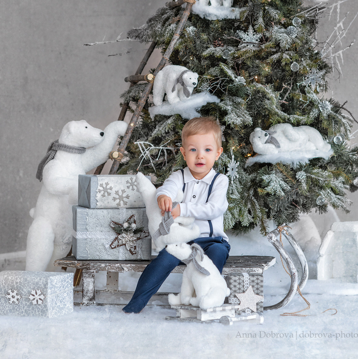 Новогодняя детская фотосъемка в фотостудии в Иркутске