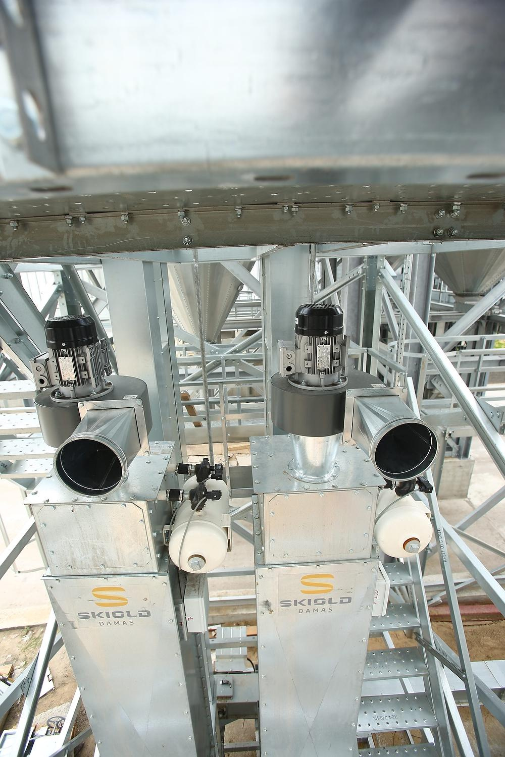 ROMAX изготовление конструкций и оборудования для зернохранилищ. Фотограф, видеограф