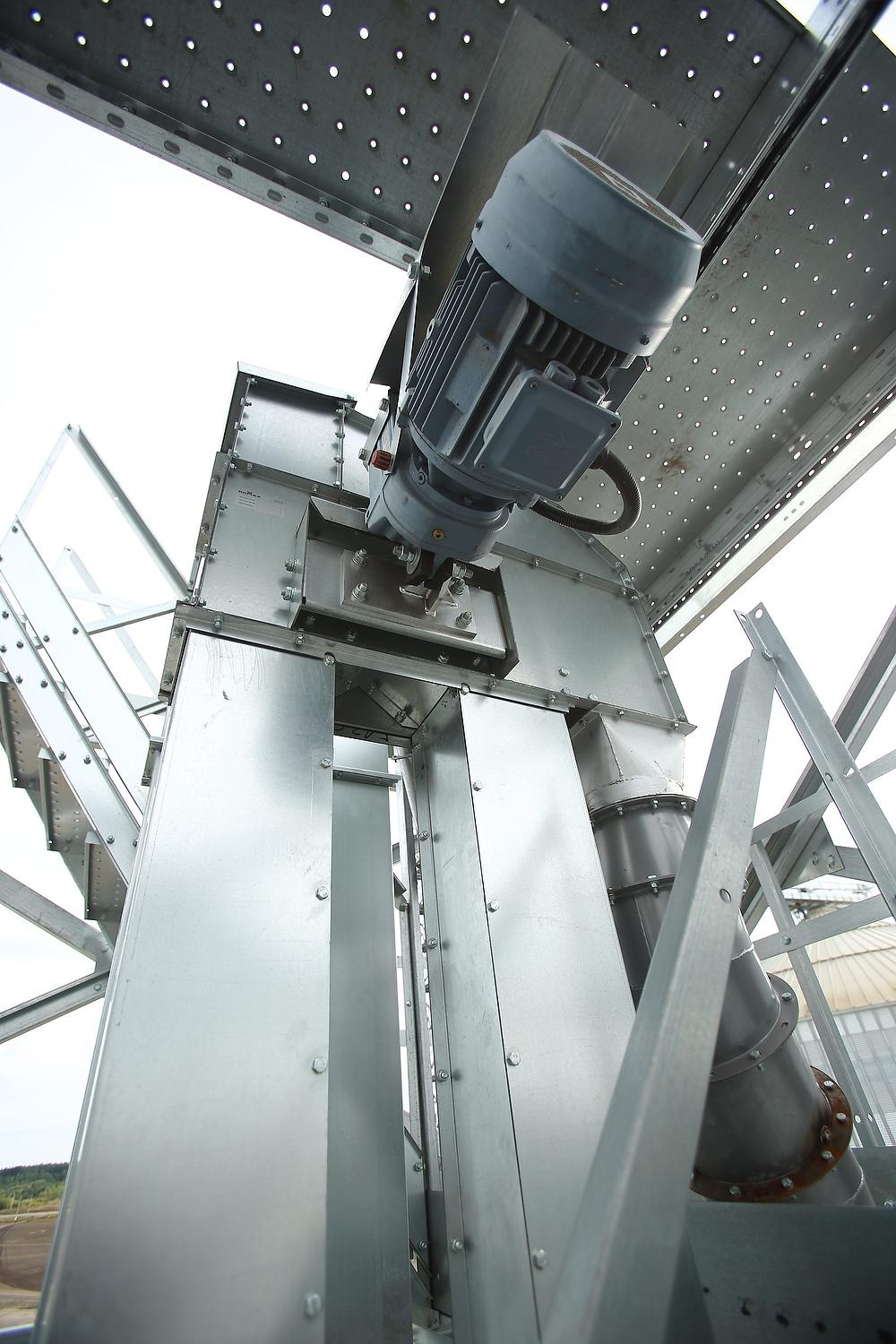 ROMAX изготовление конструкций и оборудования для зернохранилищ. Фотограф, видеограф