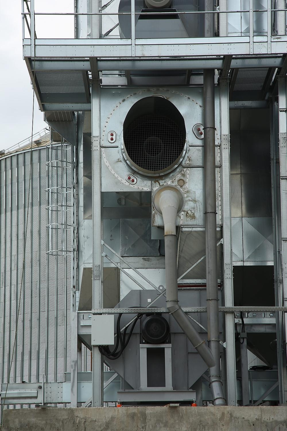 ROMAX изготовление конструкций и оборудования для зернохранилищ. Фотограф, видеограф