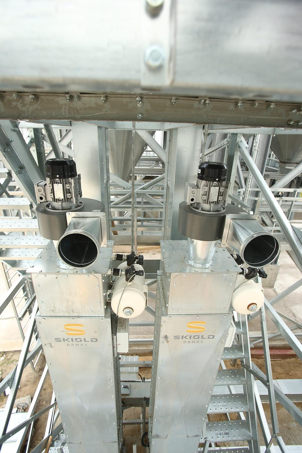 ROMAX изготовление конструкций и оборудования для зернохранилищ. Фотограф, видеограф