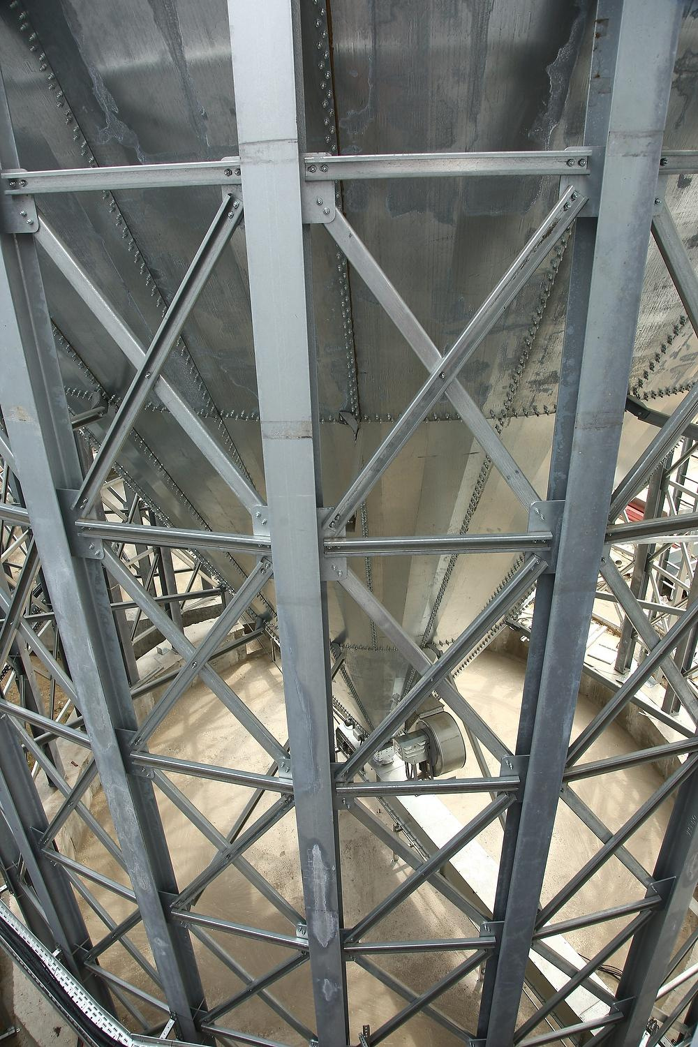 ROMAX изготовление конструкций и оборудования для зернохранилищ. Фотограф, видеограф