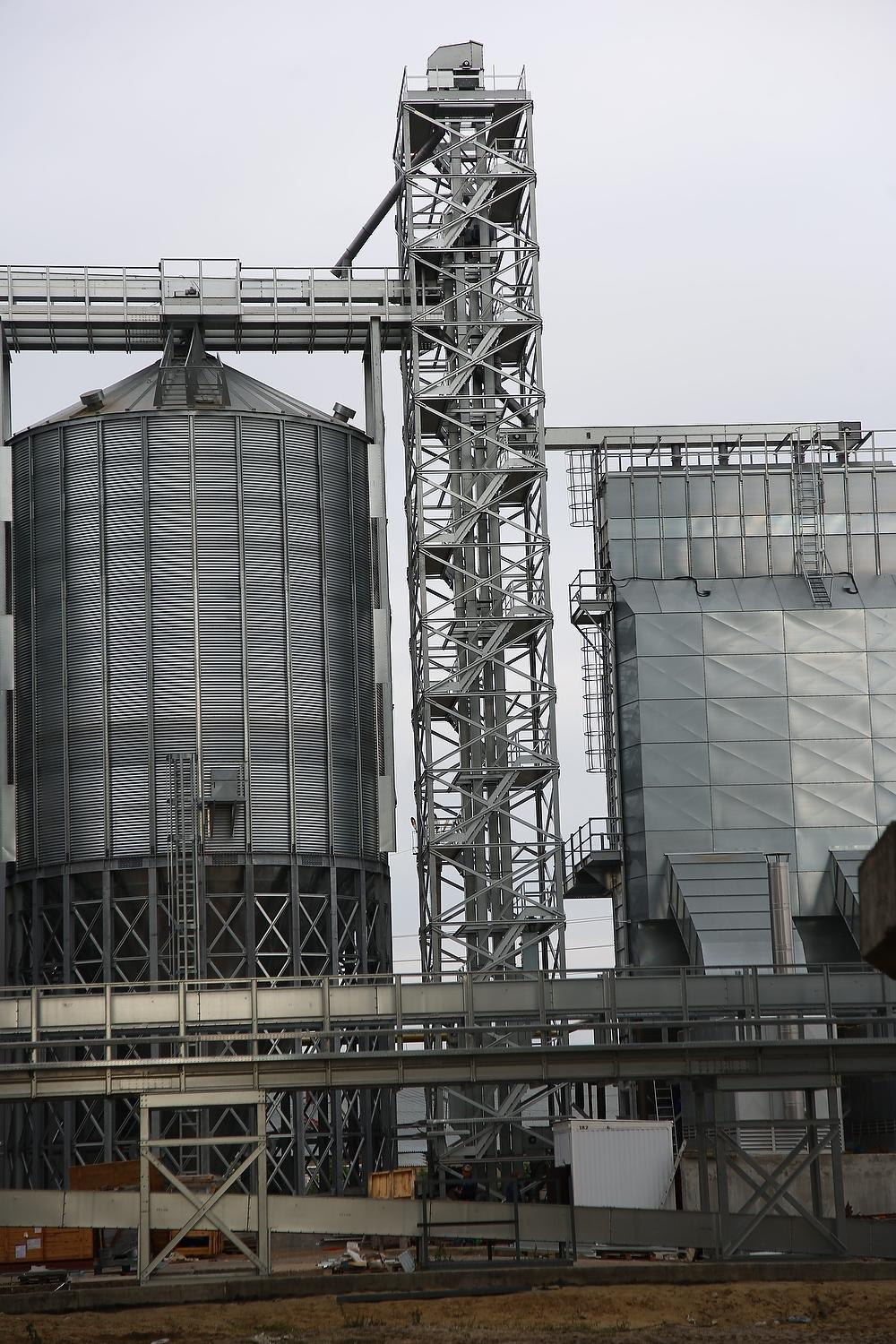 ROMAX изготовление конструкций и оборудования для зернохранилищ. Фотограф, видеограф