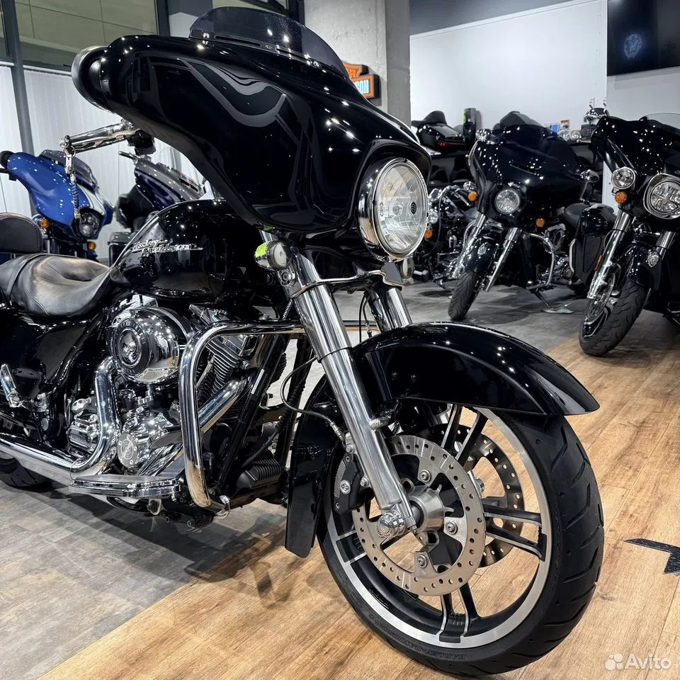 2010 Street Glidе 96 АВS Vivid Black Еnfоrсеr. Hello Davidson, Москва. Только хорошие мотоциклы…