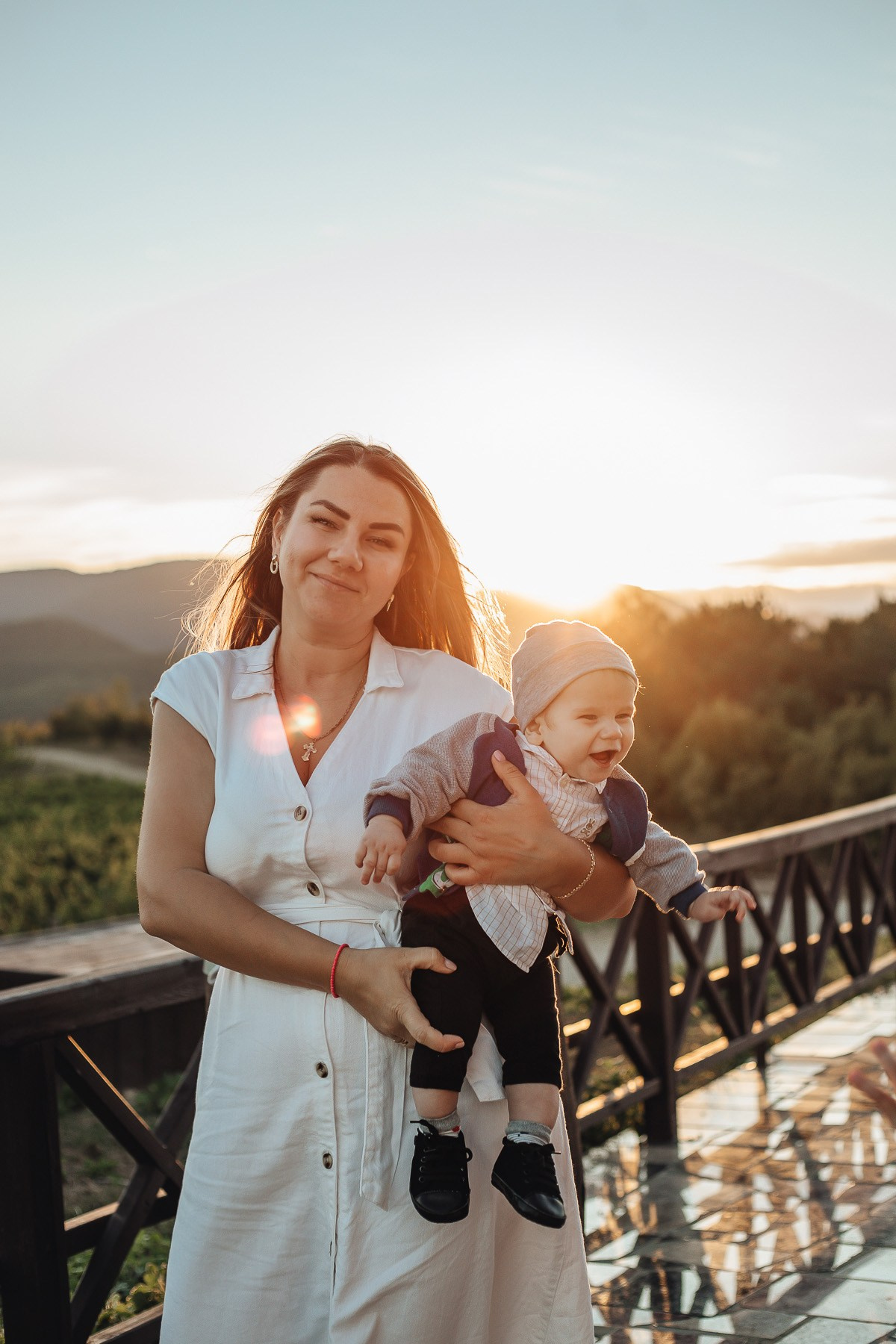 Сергей, Надя, Ульяна и Захарчик — домик виноградаря. Семейный фотограф Новороссийск, Анапа, Геленджик — Юлия Давыдова