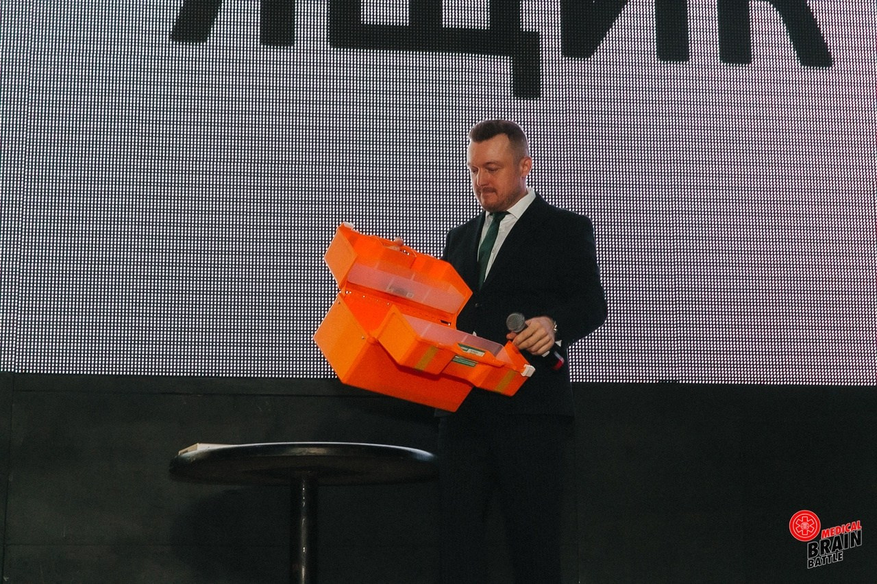 Первый медицинский квиз «Medical Brain Battle» сезон 2023. Ведущий на свадьбу, корпоратив и юбилей в Москве Сергей Рябинин